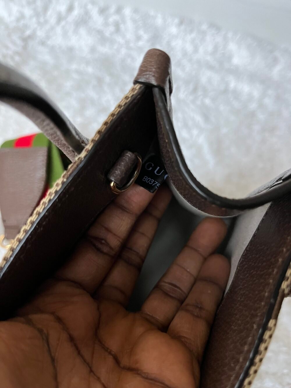GUCCI Monogram Jumbo GG Bag - Image 5